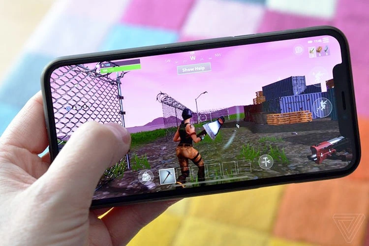 Apple гальмує повернення Fortnite на iPhone
