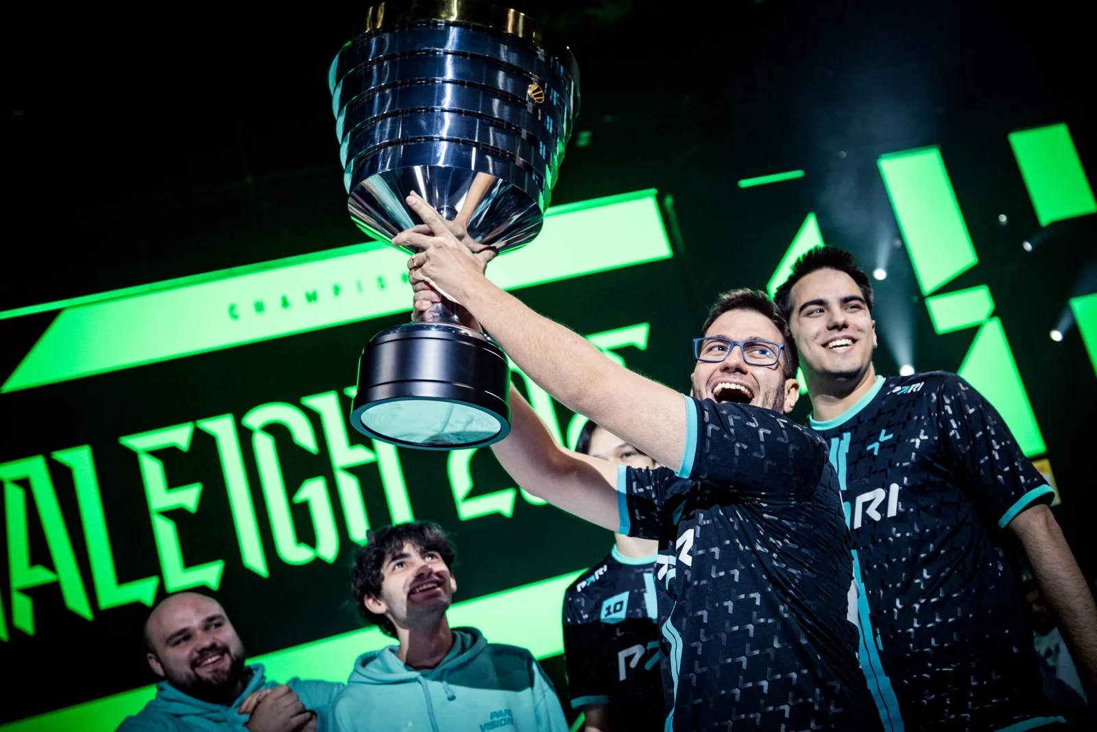 PARIVISION розгромили BetBoom у фіналі DreamLeague Season 26